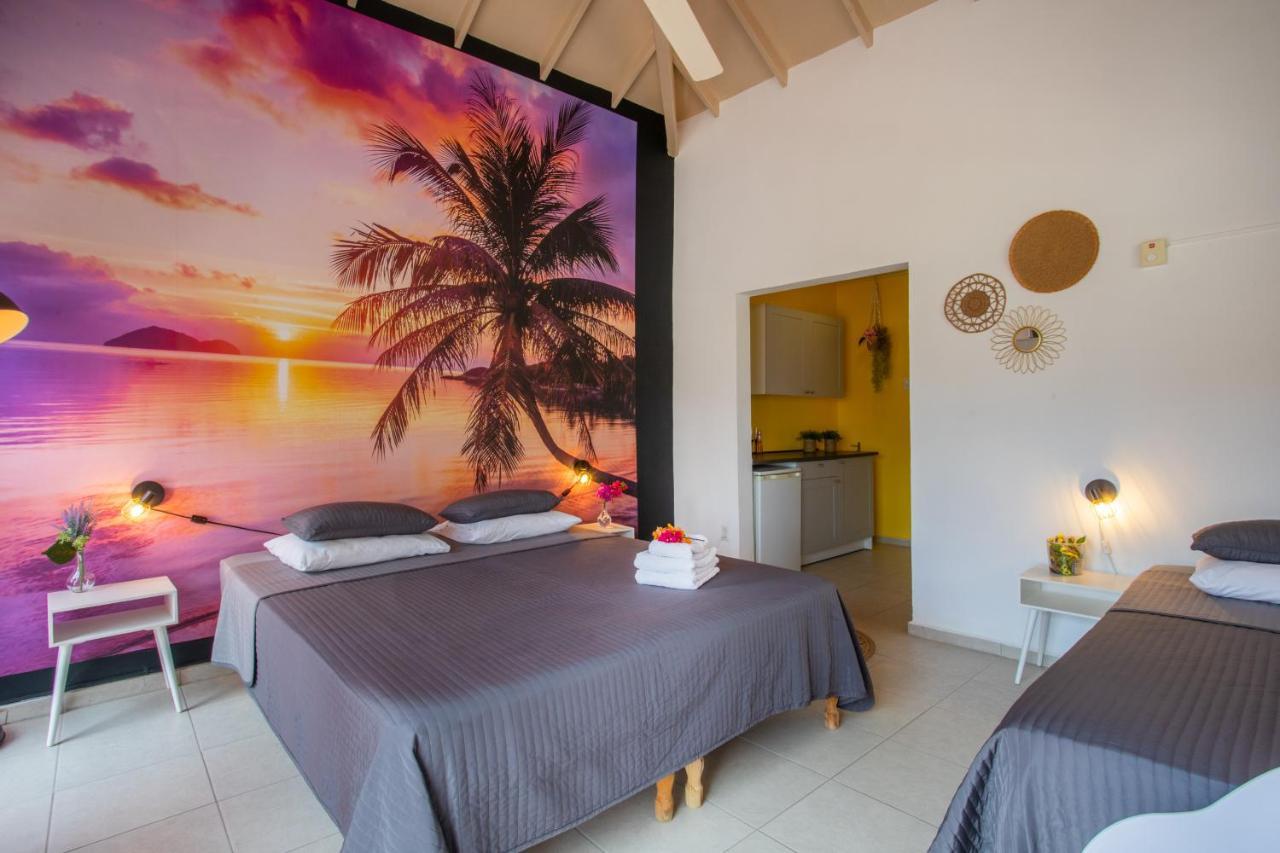 Happy Curoase Bed & Breakfast วิลเลมสตัด ภายนอก รูปภาพ