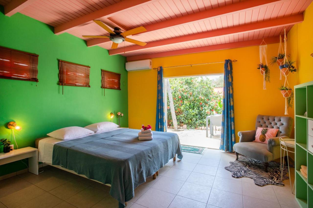 Happy Curoase Bed & Breakfast วิลเลมสตัด ภายนอก รูปภาพ